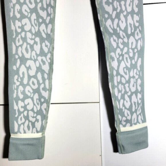 NEW Sweaty Betty leopard animal jacquard base layer legging green  white 4 XS - Picture 4 of 9